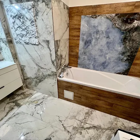 Serenita Premium With Sauna - Centrum * 尼特拉